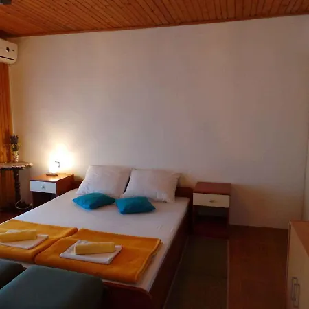 Apartment In Valbandon/istrien 8608